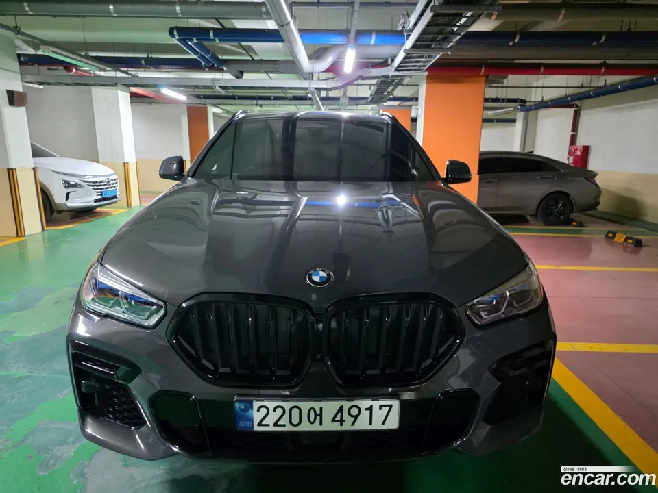 BMW X6 xDrive40d M 2022 — фото 1, купить с доставкой в Москву
