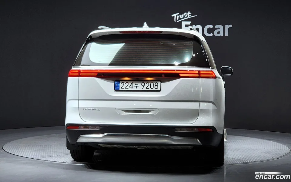 Kia Carnival 9 2023 — миниатюра 4