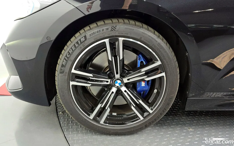 BMW 3 Series 320i M 2024 — миниатюра 5