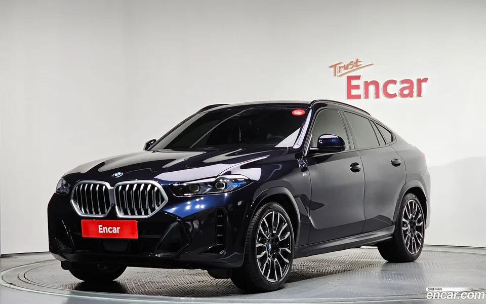 BMW X6 xDrive30d M 2024 — фото 1, купить с доставкой в Москву