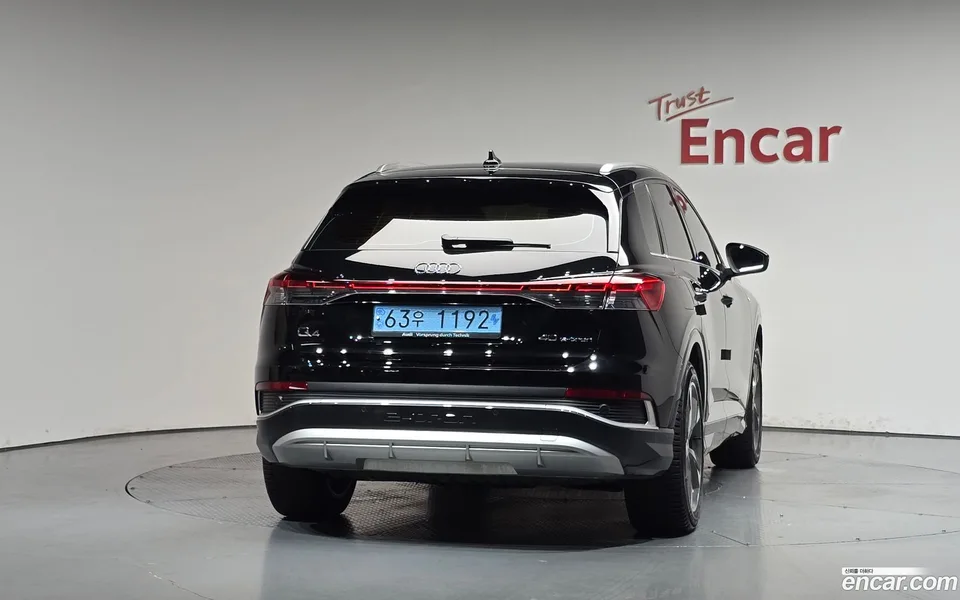 Audi Q4 e-tron 40 2022 — миниатюра 4