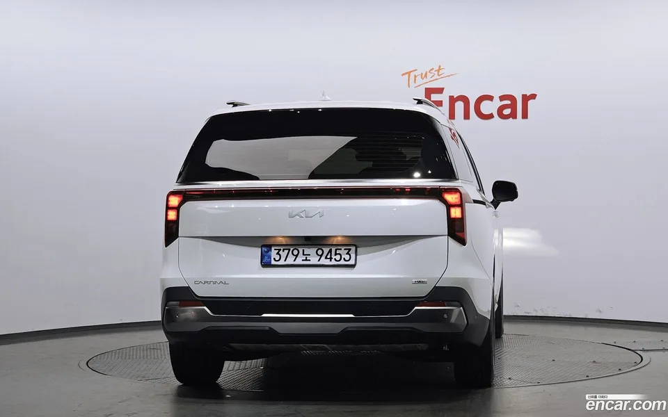 Kia Carnival HEV 9 2025 — миниатюра 4