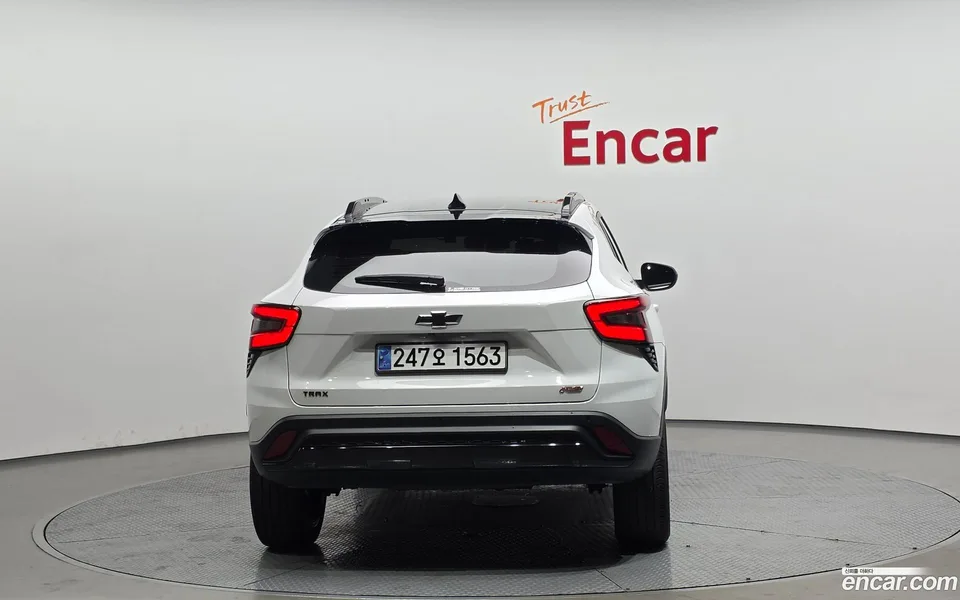 Chevrolet Trax Crossover 1.2 RS 2023 — миниатюра 4
