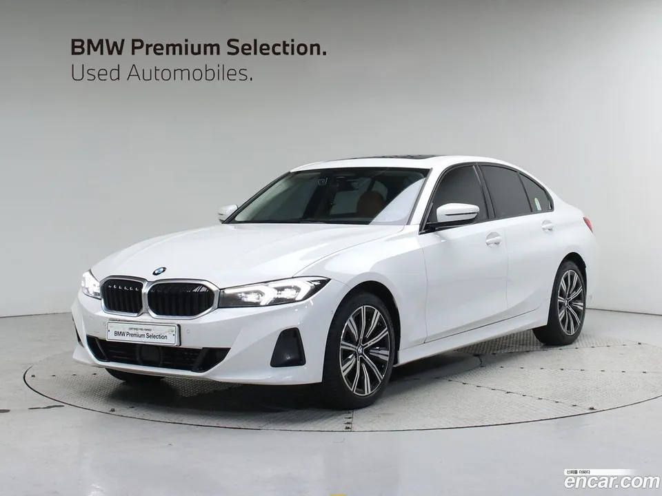 BMW 3 Series 320i 2025 — фото 1, купить с доставкой в Москву