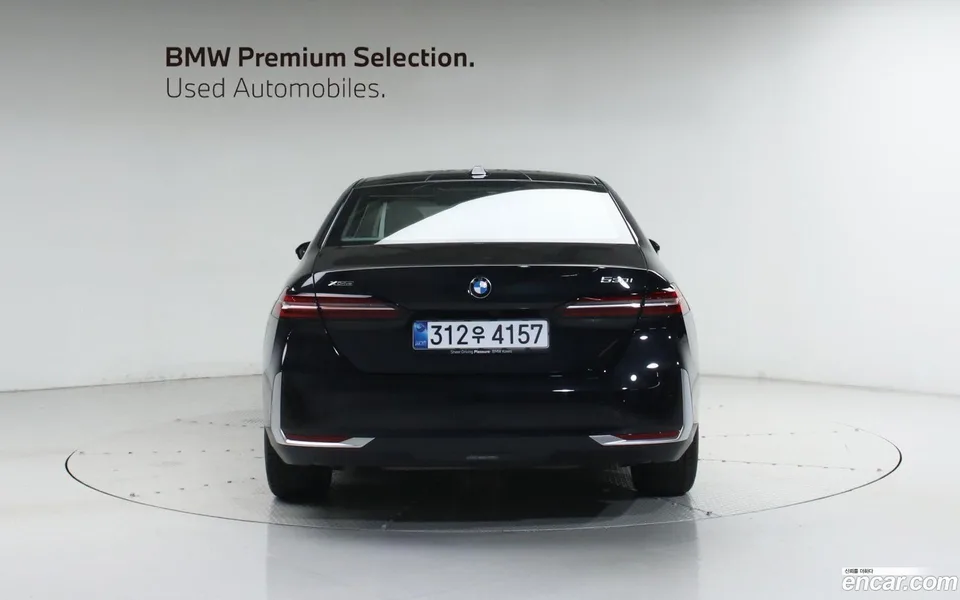 BMW 5 Series 530i xDrive 2025 — миниатюра 4