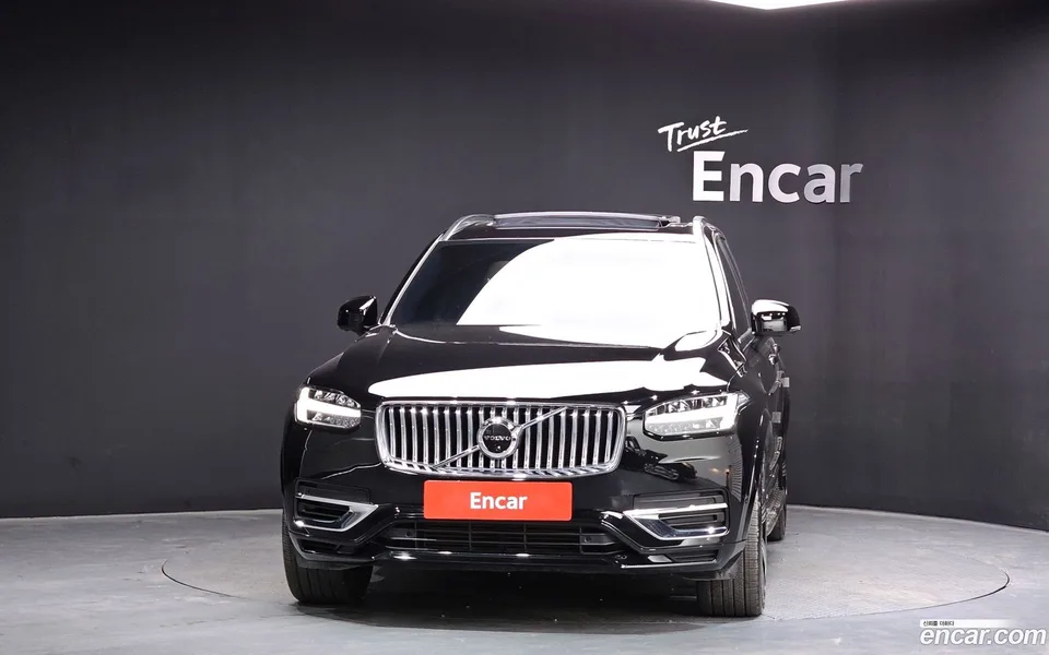 Volvo XC90 T8 2023 — миниатюра 3