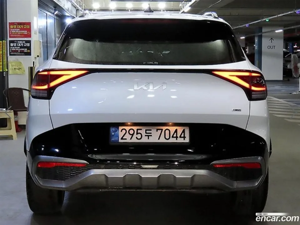 Kia Sportage Hybrid 2WD 2022 — миниатюра 2