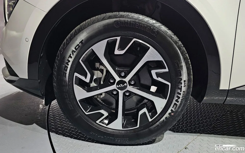Kia Sportage Hybrid 2WD 2023 — миниатюра 2