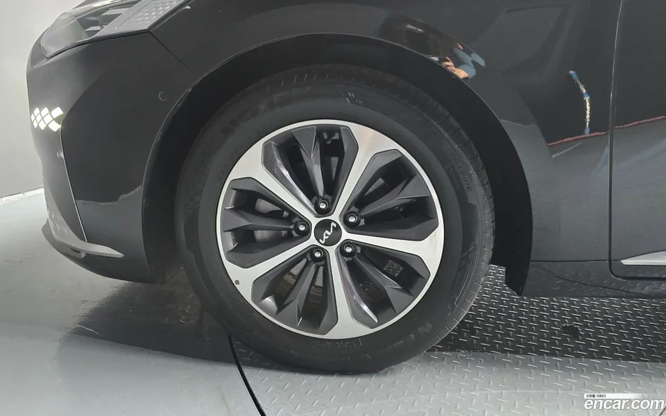 Kia K8 Hybrid 2022 — миниатюра 2