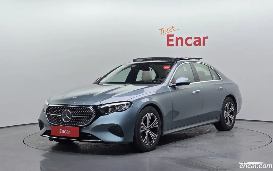Mercedes-Benz E-Class E200 2025 — фото 1, купить с доставкой в Москву