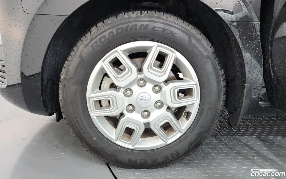 Hyundai Staria 11 2023 — миниатюра 2