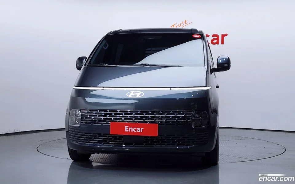 Hyundai Staria 5 2024 — миниатюра 3