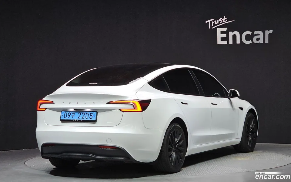 Tesla Model 3 RWD 2024 — миниатюра 2