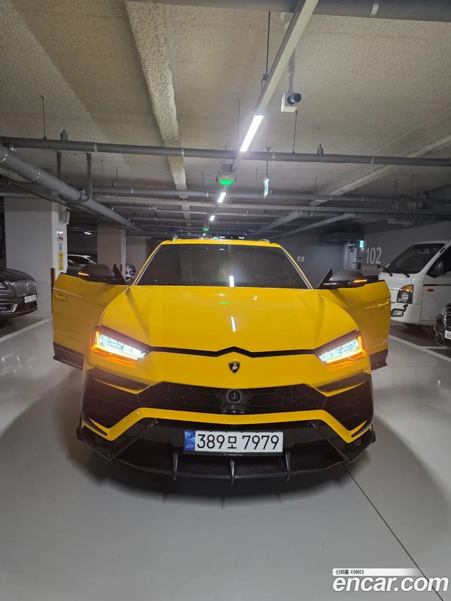 Lamborghini Urus 4.0 V8 2022 — миниатюра 3