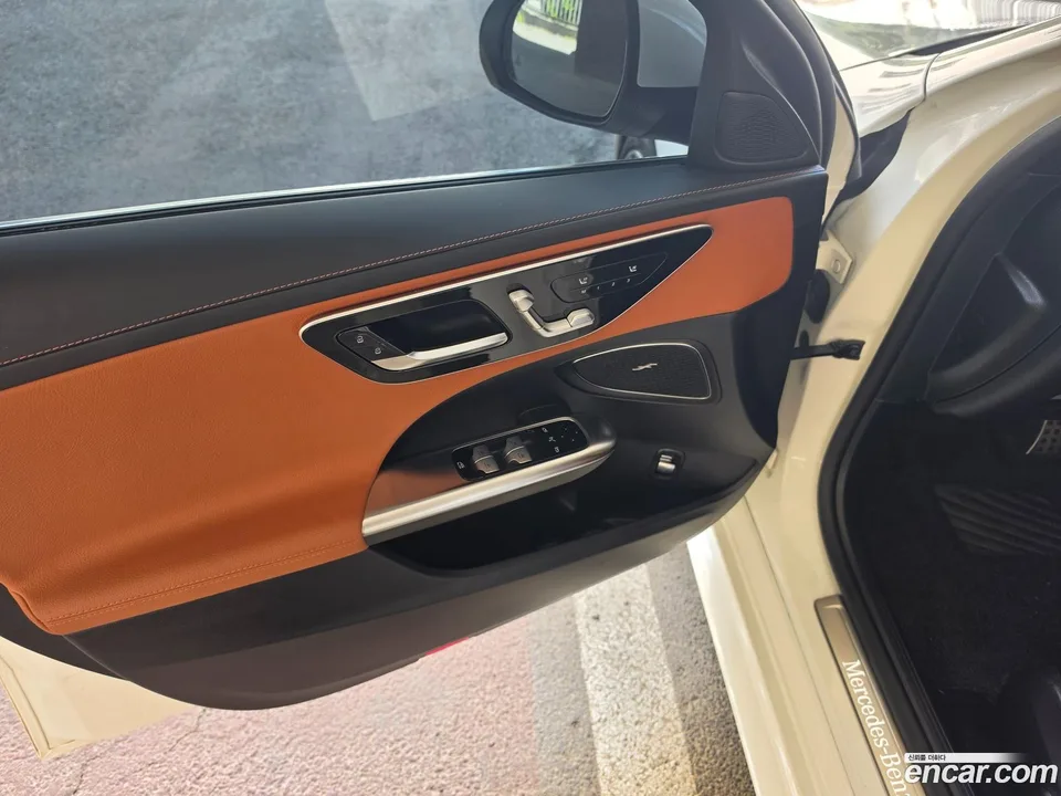 Mercedes-Benz C-Class C300 AMG Line 2022 — миниатюра 3