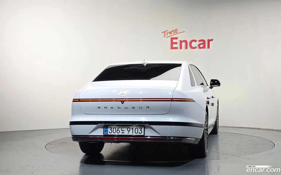 Hyundai Grandeur Hybrid 2024 — миниатюра 4