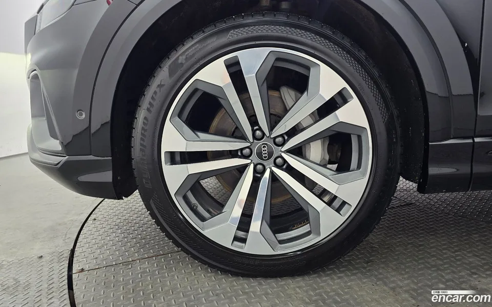 Audi Q8 (4M) 55 TFSI 2023 — миниатюра 5