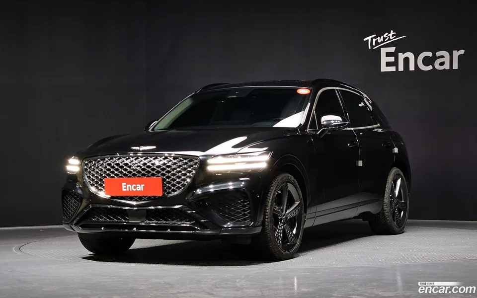 Genesis GV70 2.5T 2WD 2023 — фото 1, купить с доставкой в Москву