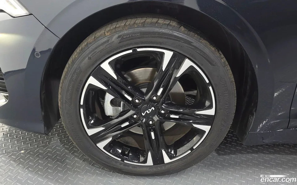 Kia K5 2.0 2023 — миниатюра 5