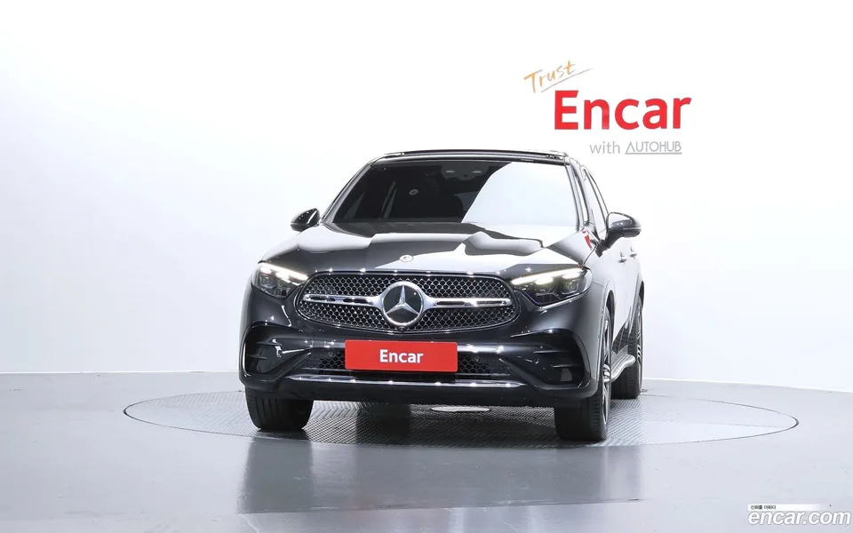 Mercedes-Benz GLC-Class GLC300 4MATIC 2023 — миниатюра 3