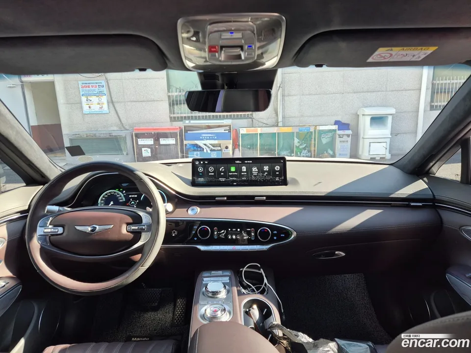 Genesis GV70 2.5T AWD 2023 — миниатюра 2