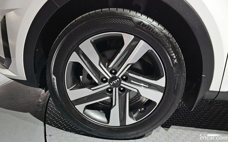 Kia Sorento HEV 1.6 4WD 2022 — миниатюра 5