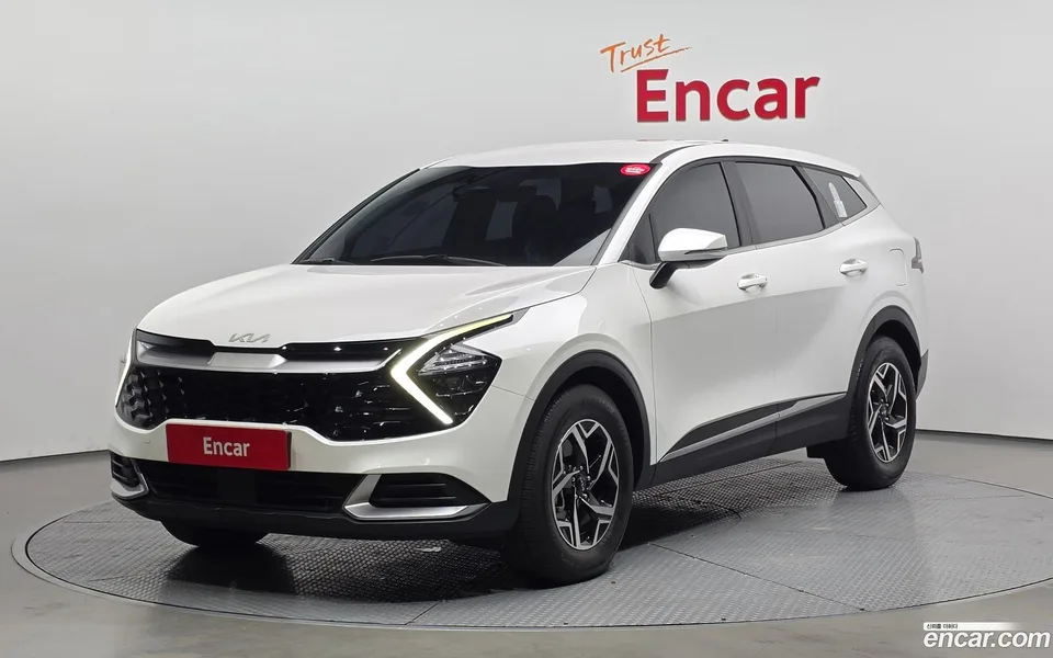 Kia Sportage 1.6 2WD 2024 — фото 1, купить с доставкой в Москву