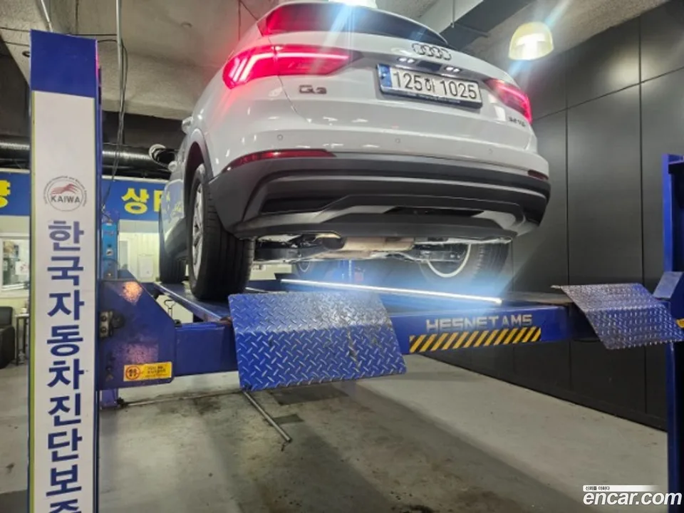 Audi Q3 35 TDI 2023 — миниатюра 2
