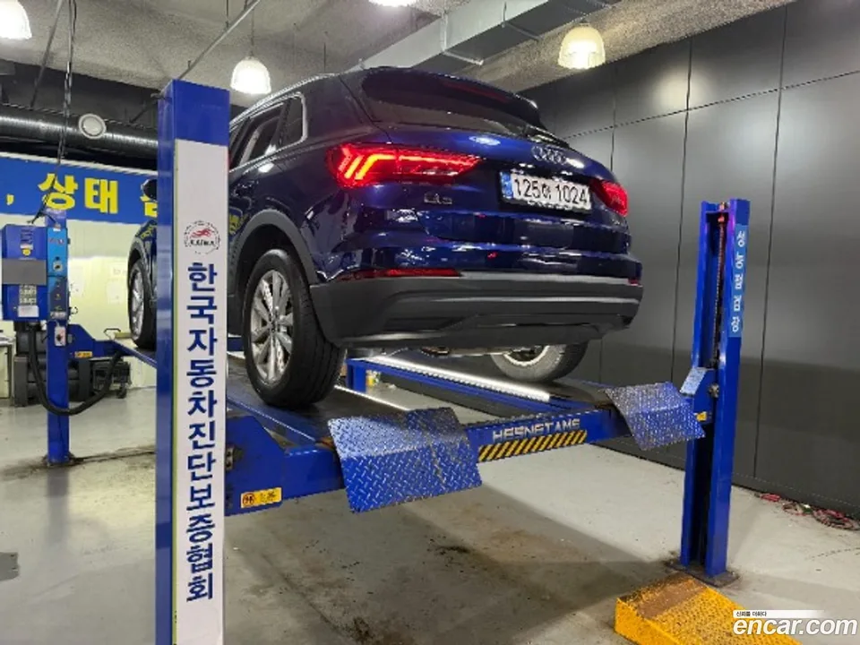 Audi Q3 35 TDI 2023 — миниатюра 2