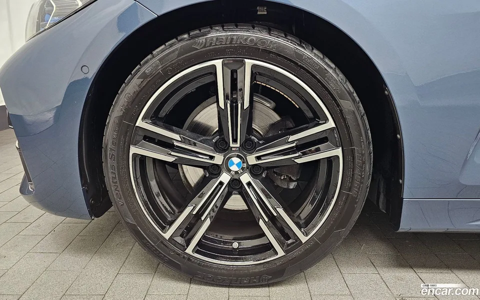 BMW 4 Series 420i M 2022 — миниатюра 2