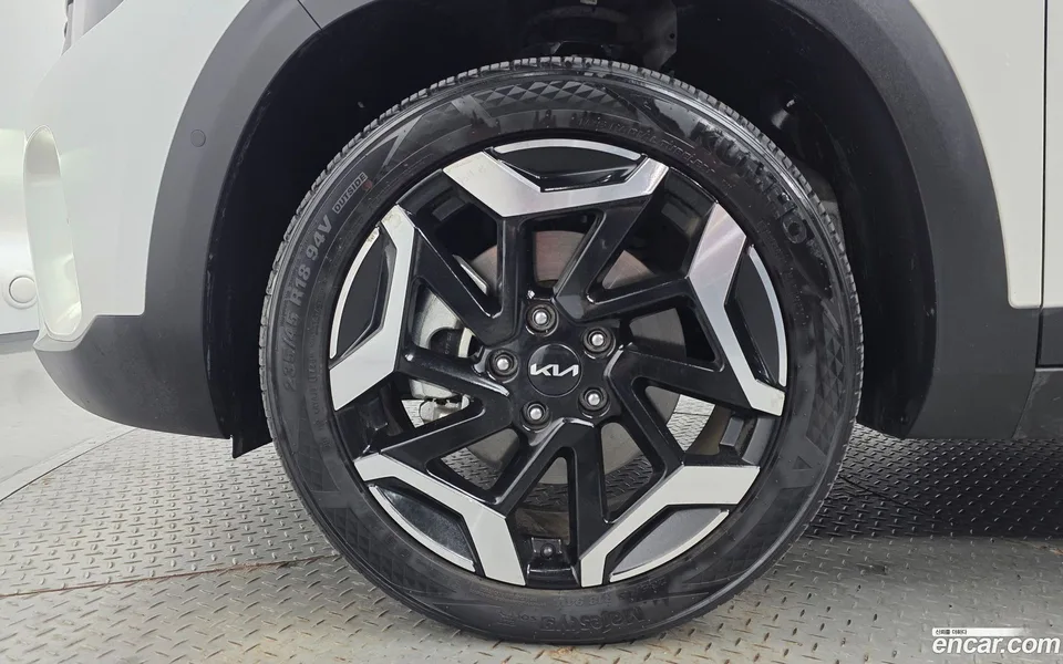 Kia Seltos 1.6 2WD 2023 — миниатюра 2