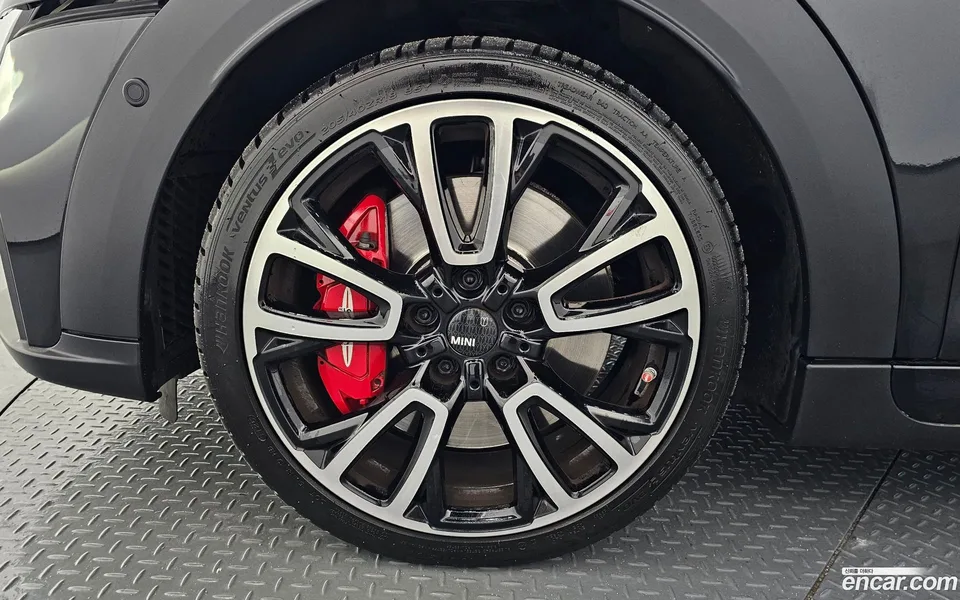 MINI Cooper S JCW 2023 — миниатюра 2