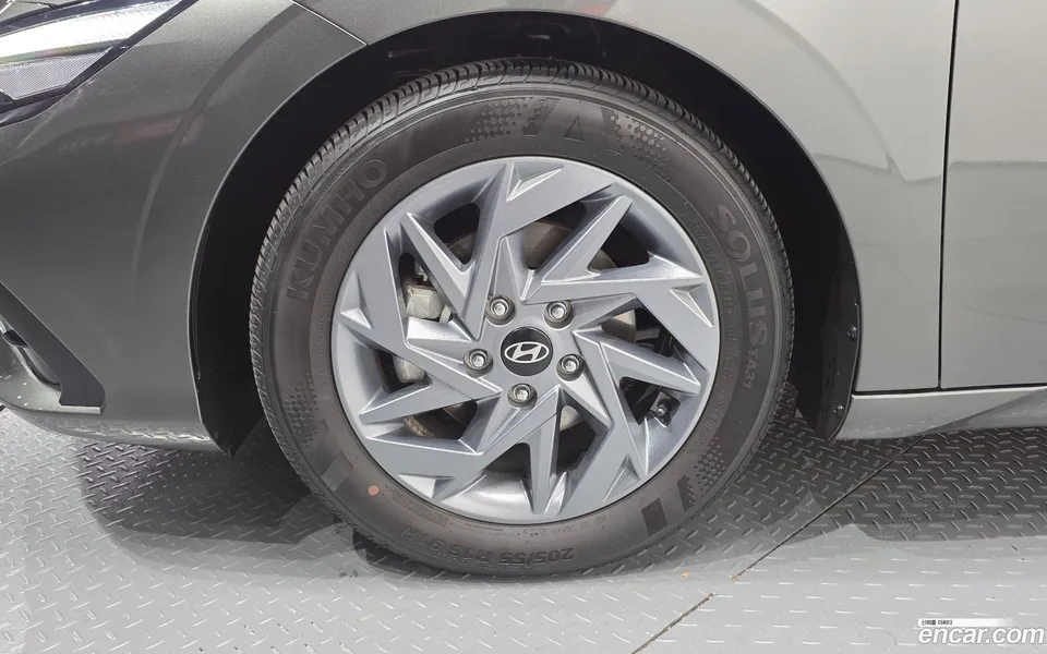 Hyundai Avante CN7 1.6 2024 — миниатюра 2