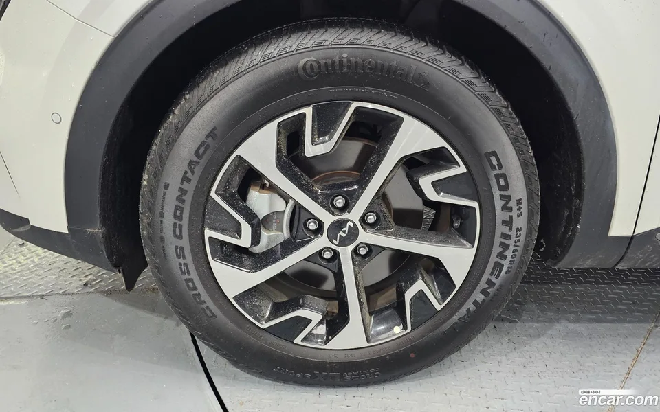 Kia Sportage Hybrid 4WD 2023 — миниатюра 2