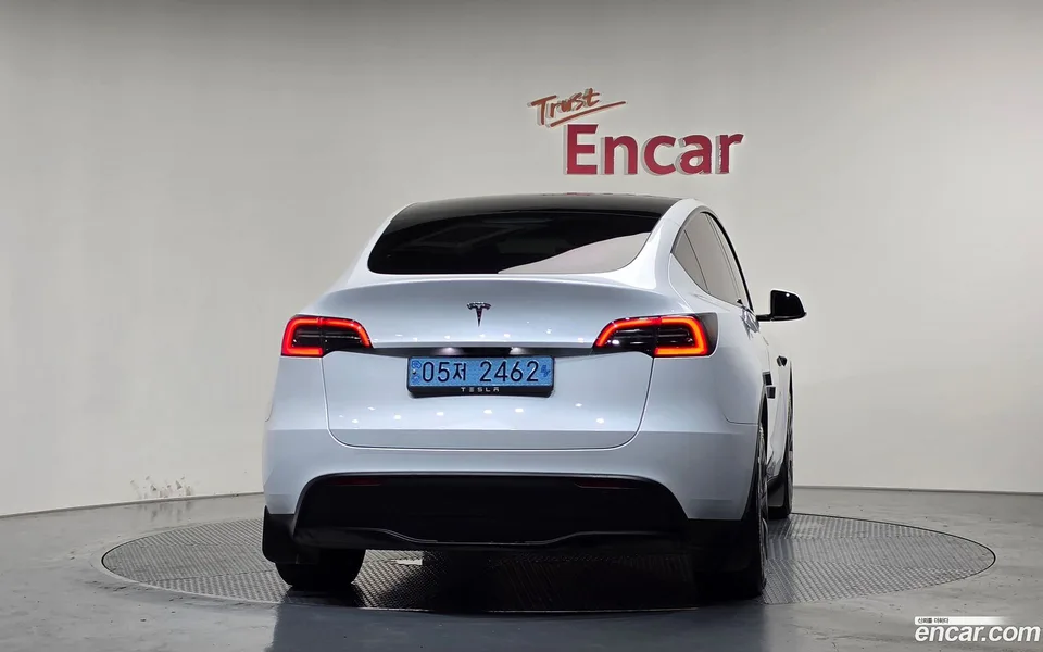 Tesla Model Y RWD 2024 — миниатюра 4