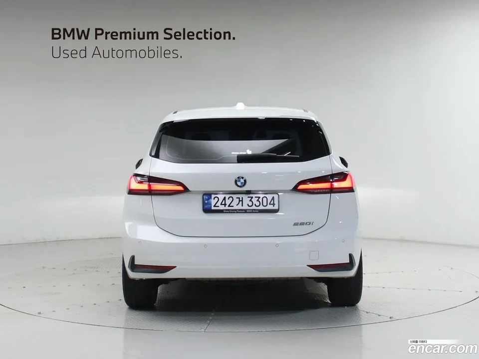 BMW 2 Series Active Tourer 220i 2023 — миниатюра 4