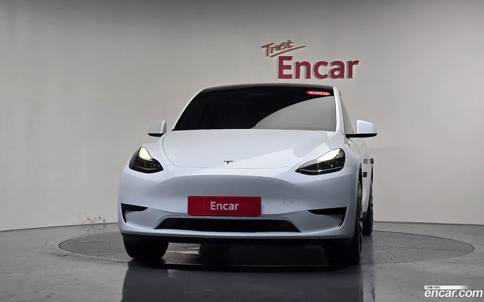 Tesla Model Y RWD 2024 — миниатюра 3