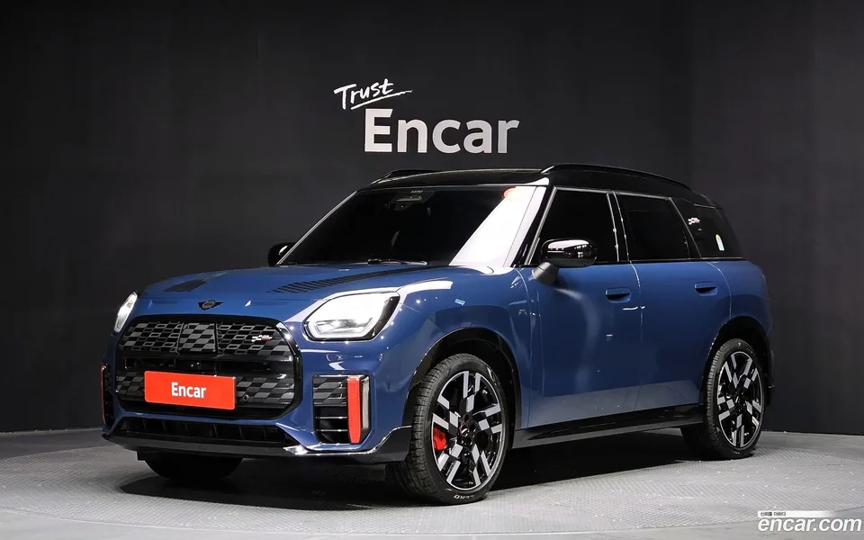 MINI Cooper S Countryman ALL4 JCW 2025 — фото 1, купить с доставкой в Москву