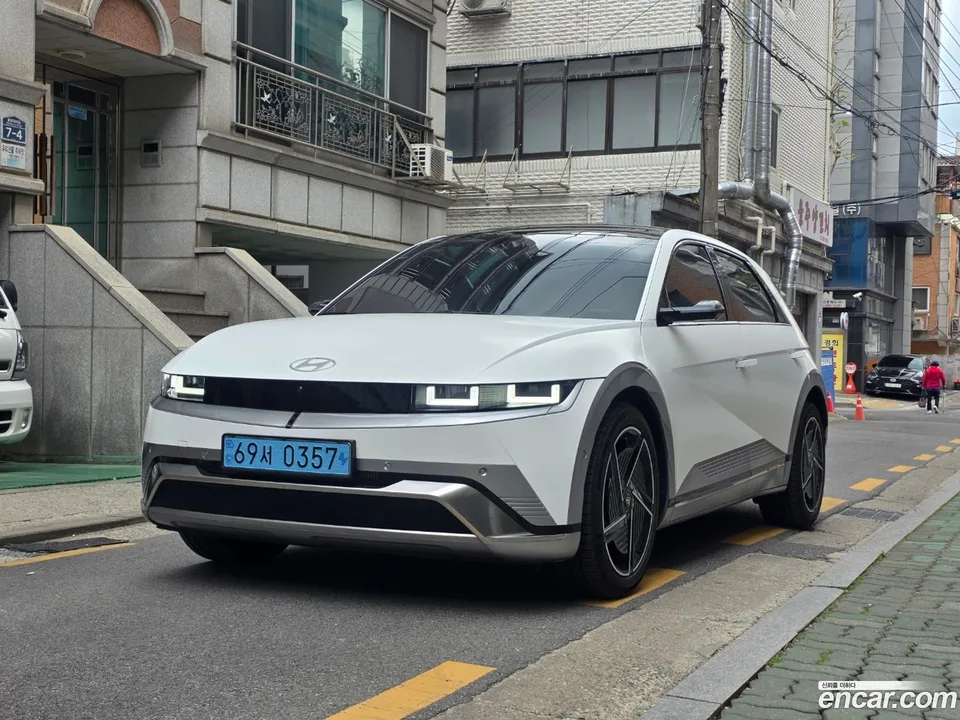 Hyundai Ioniq 5 2024 — фото 1, купить с доставкой в Москву