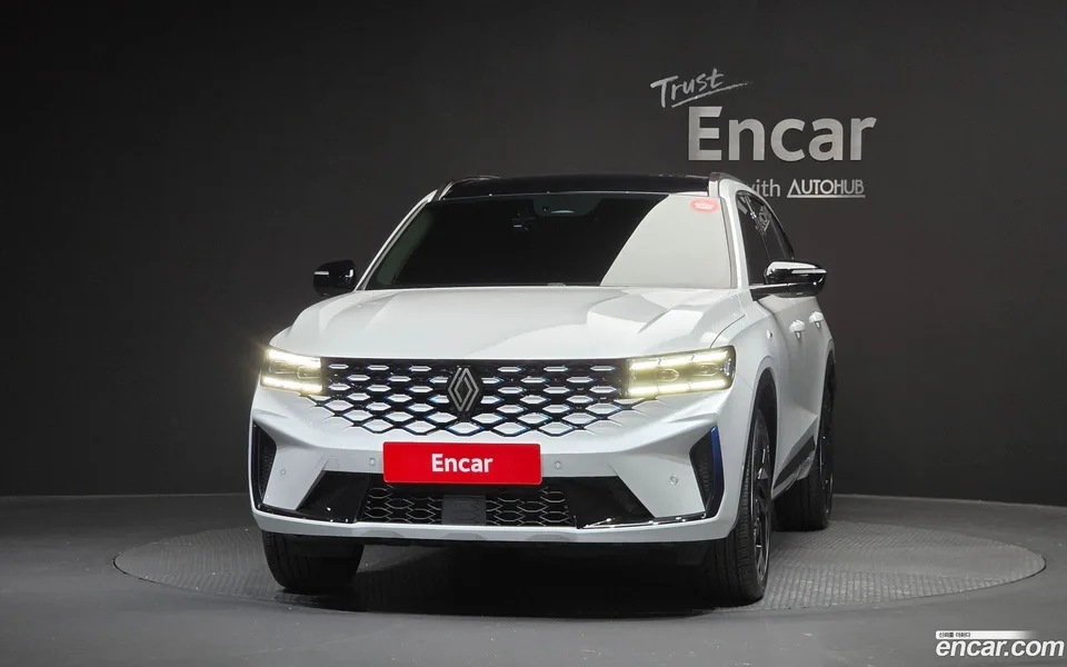 Renault Samsung Grand Koleos 1.5 E-TECH 2WD 2024 — миниатюра 3