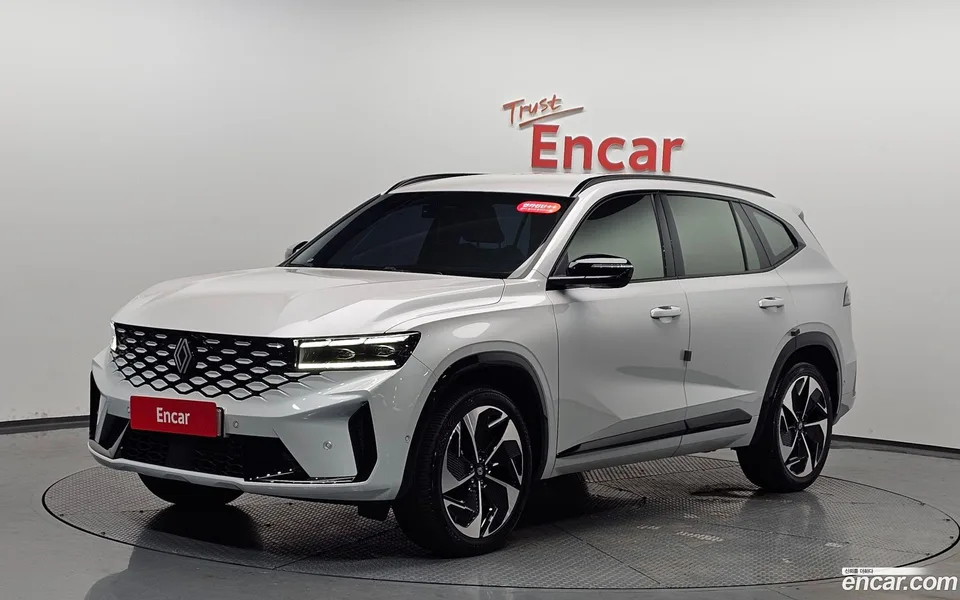 Renault Samsung Grand Koleos 1.5 E-TECH 2WD 2025 — фото 1, купить с доставкой в Москву