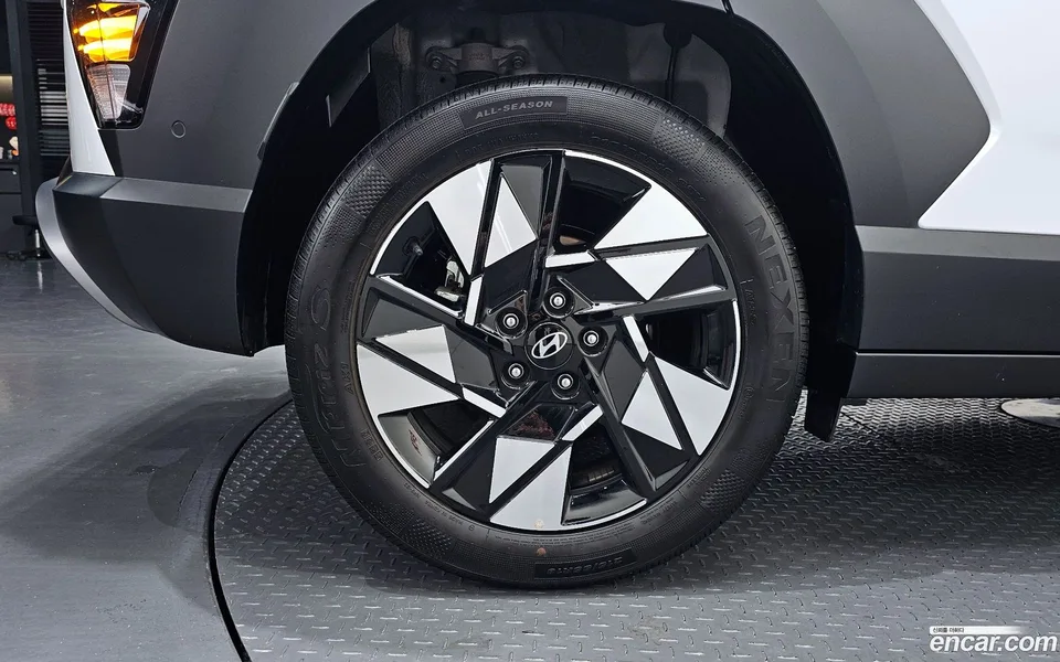 Hyundai Kona Hybrid 2024 — миниатюра 2