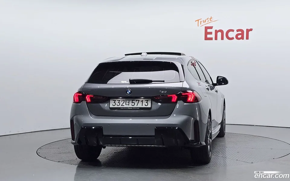 BMW 1 Series 120 M 2025 — миниатюра 4