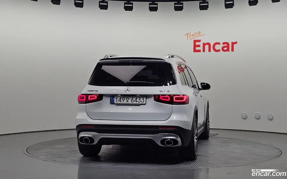 Mercedes-Benz GLB-Class AMG GLB35 4MATIC 2022 — миниатюра 4