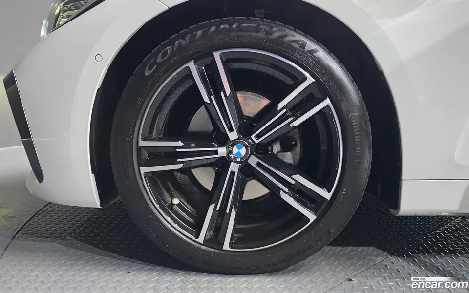 BMW 4 Series 420i M 2022 — миниатюра 5