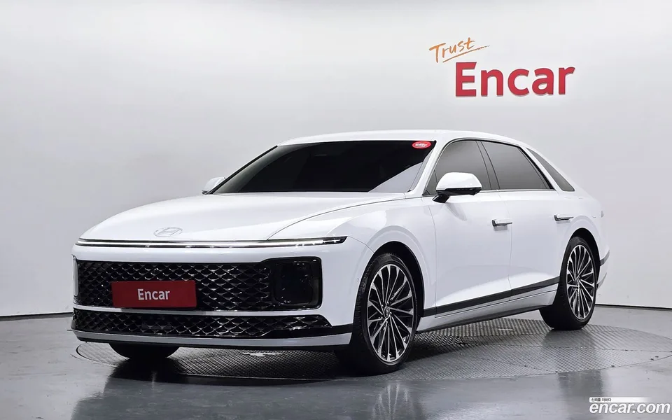 Hyundai Grandeur 2.5 2WD 2023 — фото 1, купить с доставкой в Москву