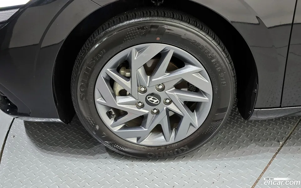 Hyundai Avante CN7 1.6 2023 — миниатюра 2
