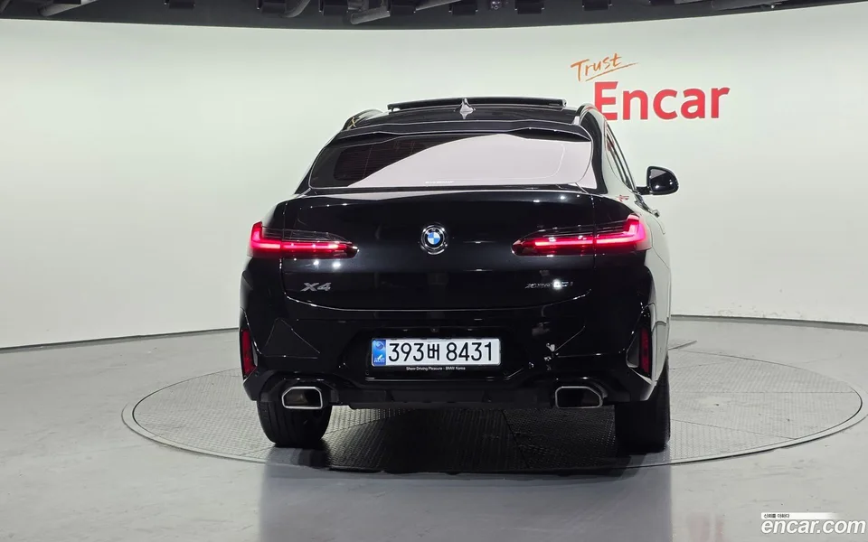 BMW X4 xDrive20i M 2023 — миниатюра 4