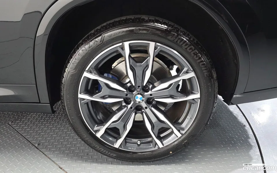 BMW X4 xDrive20i M 2025 — миниатюра 5