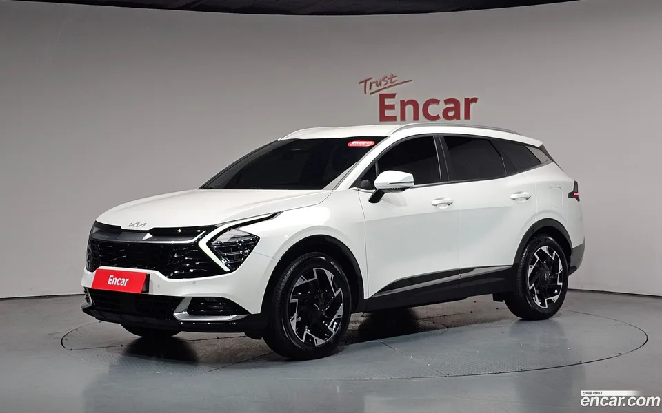 Kia Sportage 1.6 2WD 2023 — фото 1, купить с доставкой в Москву